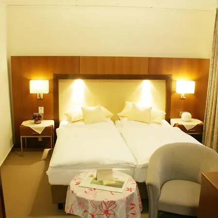 Otel Haus Berlin Bonn