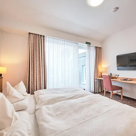Haus Berlin Otel 3*