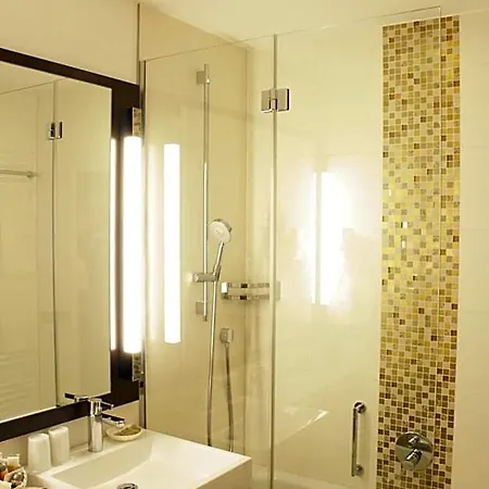 Haus Berlin 3* Bonn