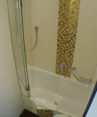 Haus Berlin Ξενοδοχείο 3*
