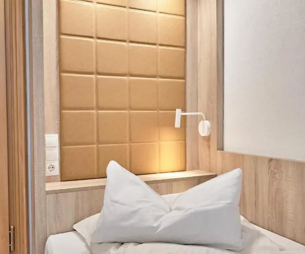 Haus Berlin Otel Bonn