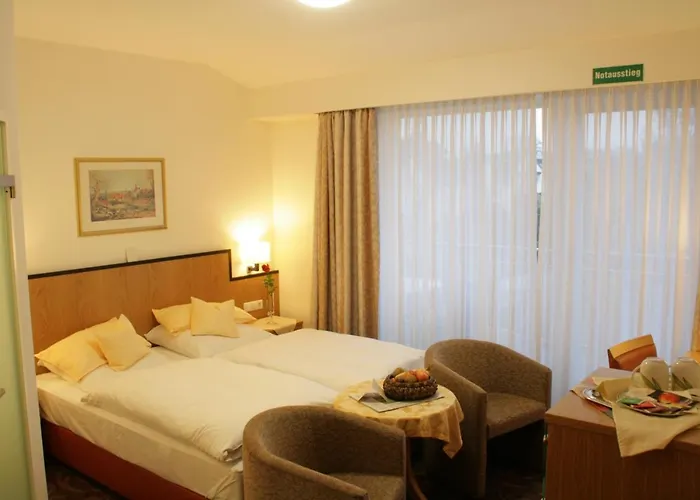 Haus Berlin 호텔 3*