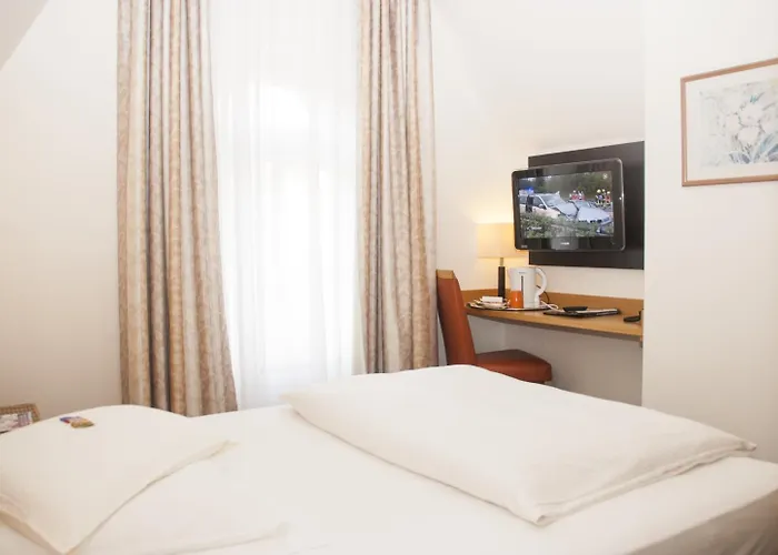 Haus Berlin Otel Bonn